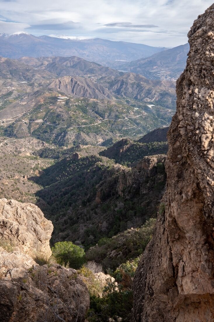 Looking northwards through the gap of the Mirador del Minchar